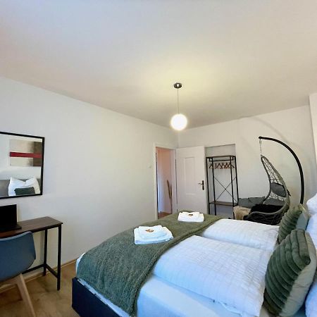 Downtown Apartment By Ninja Spaces - Kingsize-Bett, Kueche, Netflix, Terrasse Wuppertal Exterior photo